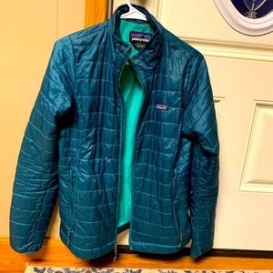 Patagonia green lightweight jacket, women’s size S